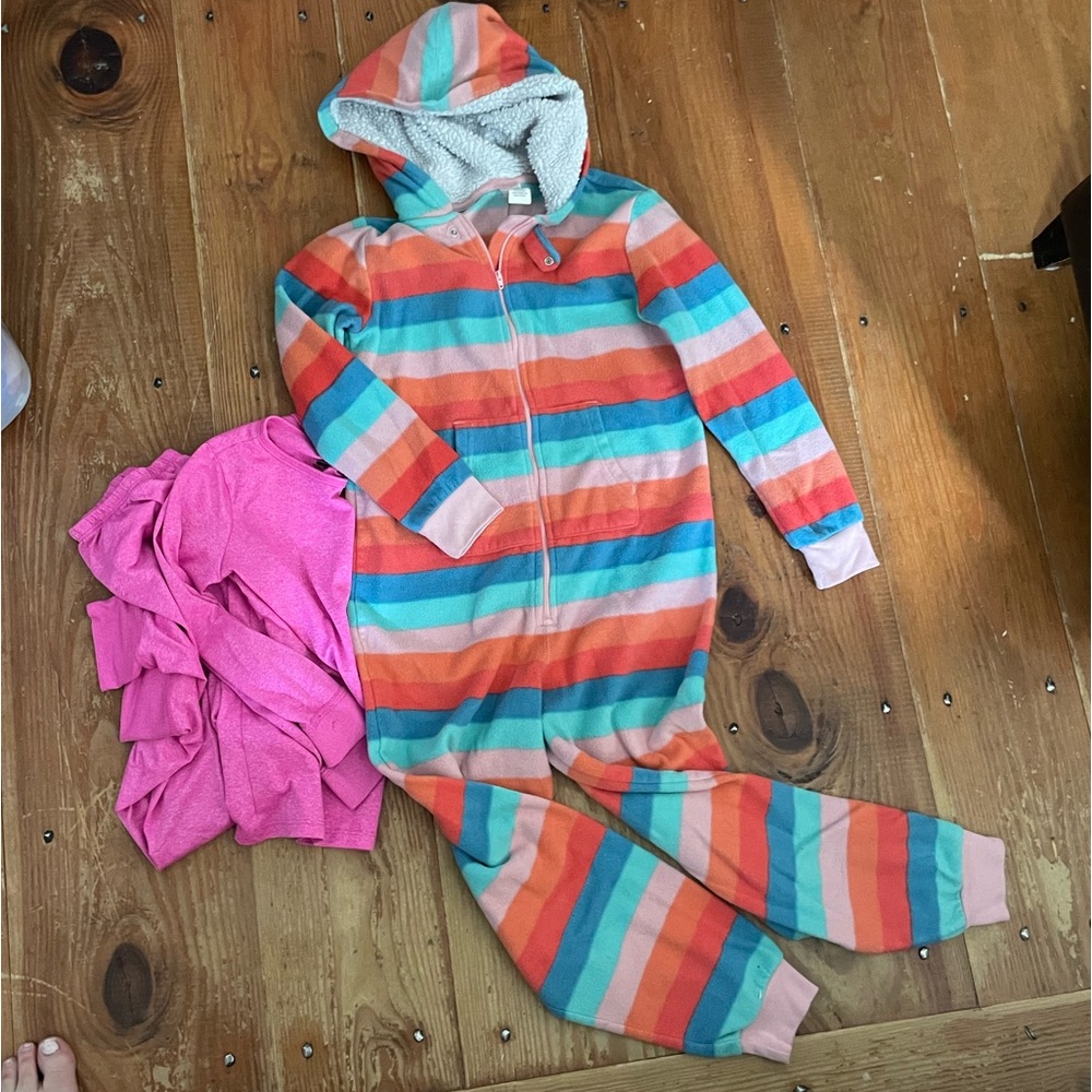 Gymboree onesie- size 7/8, fruit of the loom pjs size 7/8
